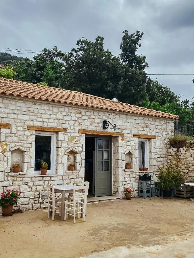 Elea Guesthouse Himare 0*,  Albania