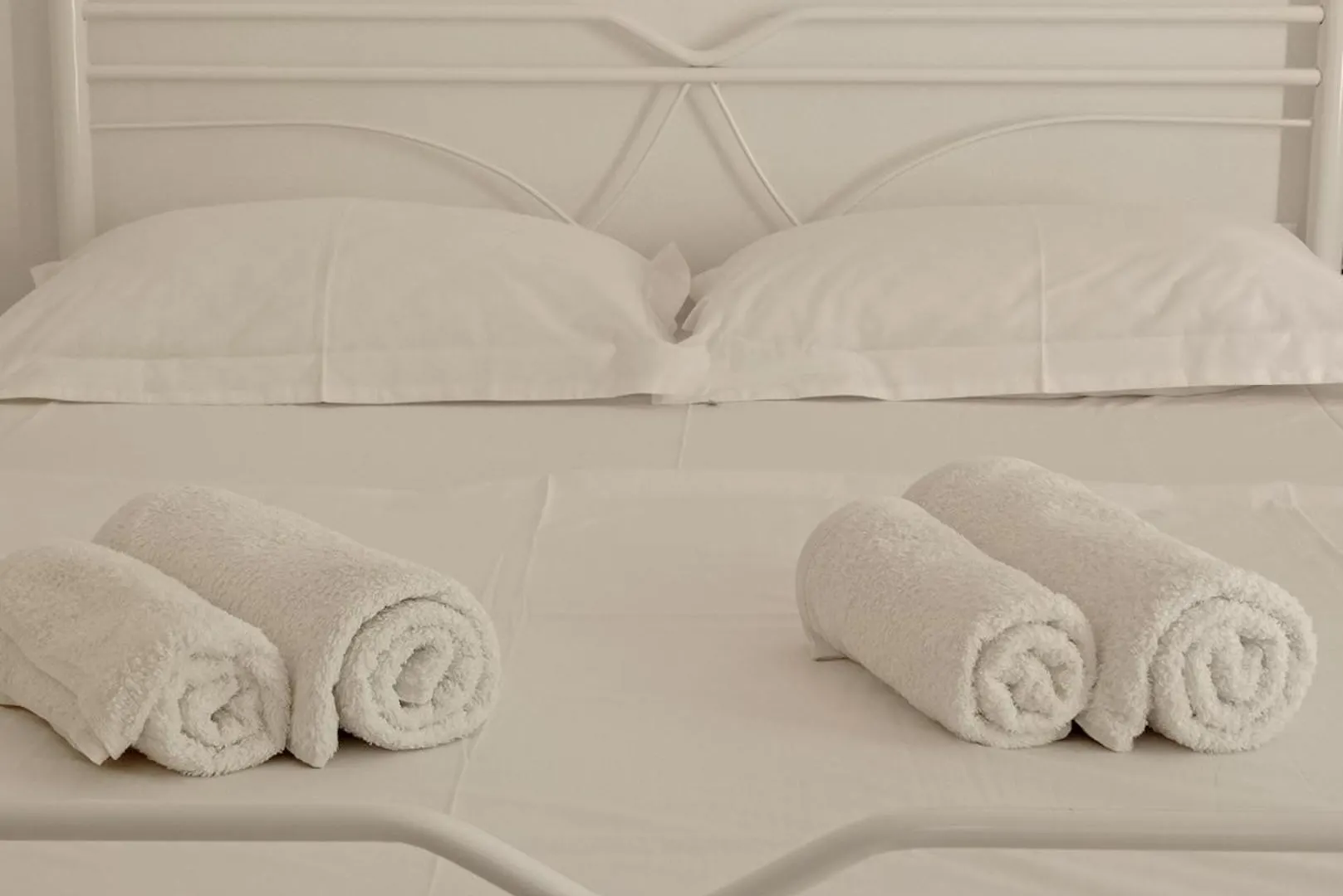 Elea Guesthouse Himare Albania