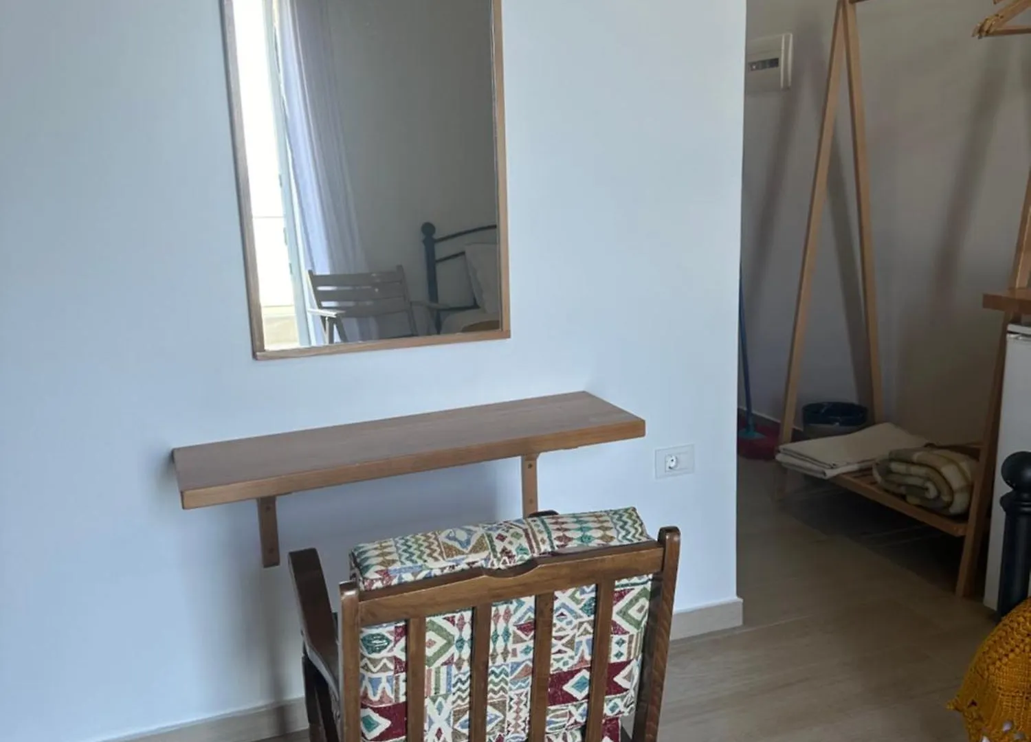 Elea Guesthouse Himare Guest house