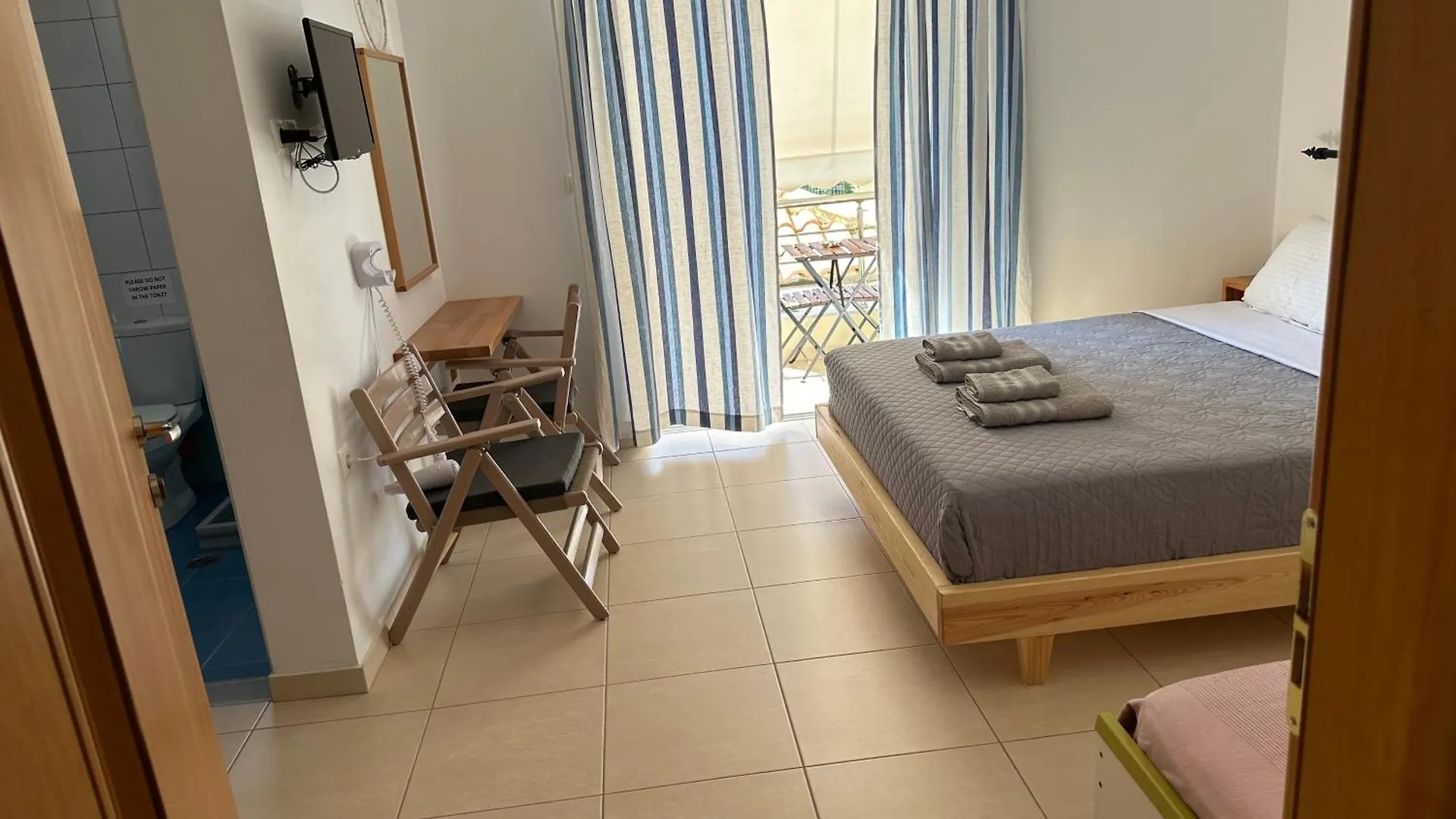 Elea Guesthouse Himare 0*,  Albania