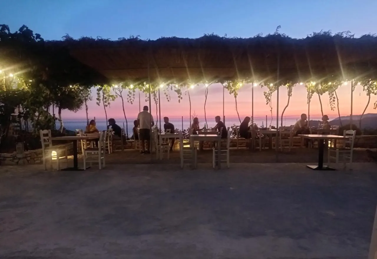 ELÉA Guesthouse himare Affittacamere