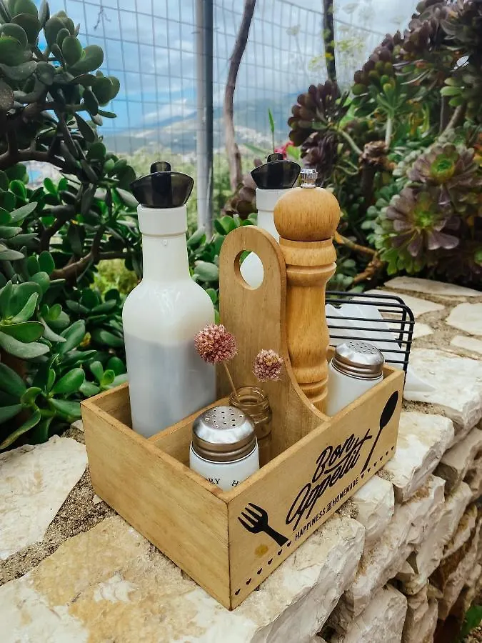 Affittacamere ELÉA Guesthouse himare Albania