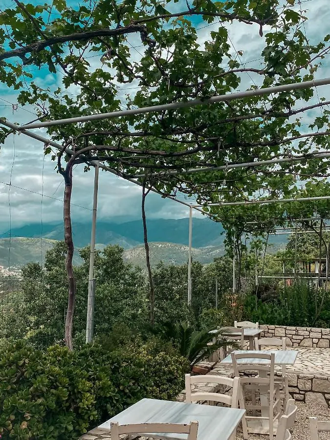 ELÉA Guesthouse himare Affittacamere