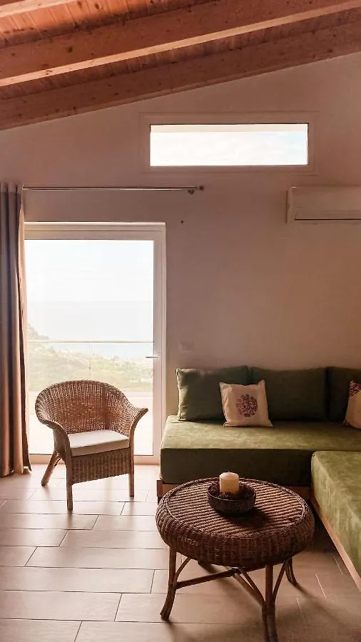 ELÉA Guesthouse himare 0*,