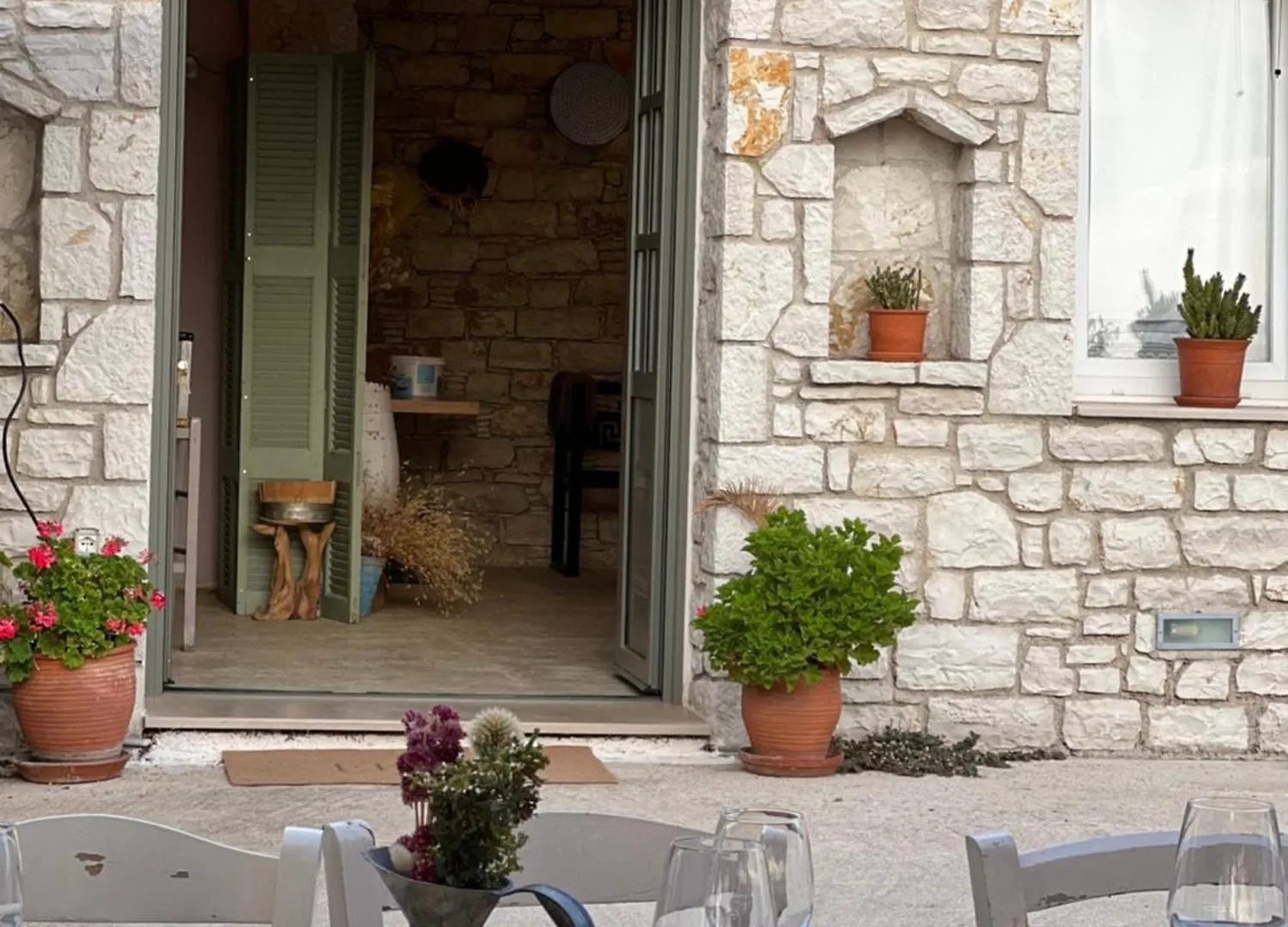 ELÉA Guesthouse himare